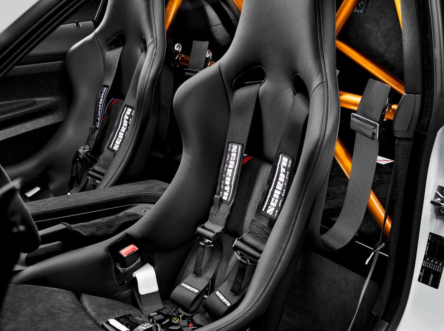  BMW M4 GTS DTM Safety Car 2016 года  (фото 6 из 6)